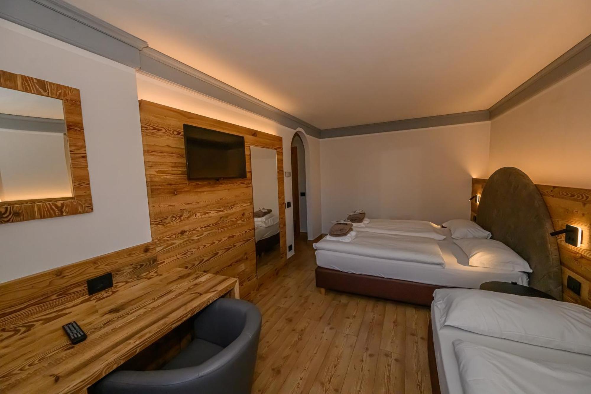 Hotel Tita Piaz Canazei Dış mekan fotoğraf
